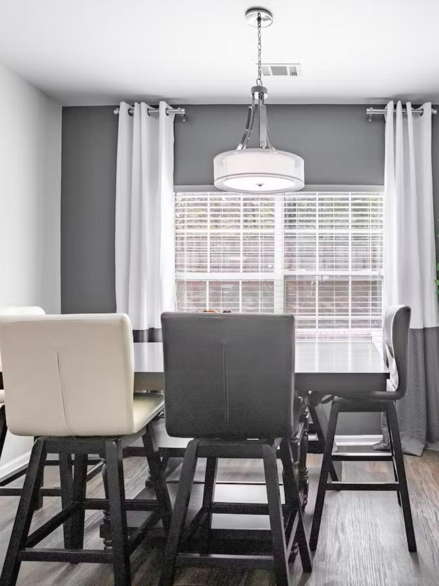 Montecito Apartment Rom